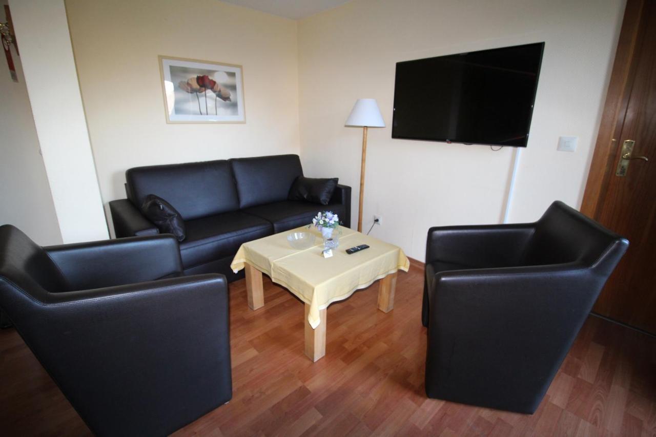Hotel Garni Zur Post Utersum Extérieur photo