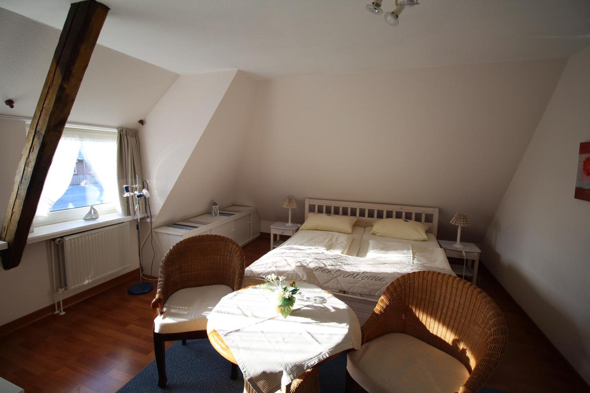 Hotel Garni Zur Post Utersum Extérieur photo